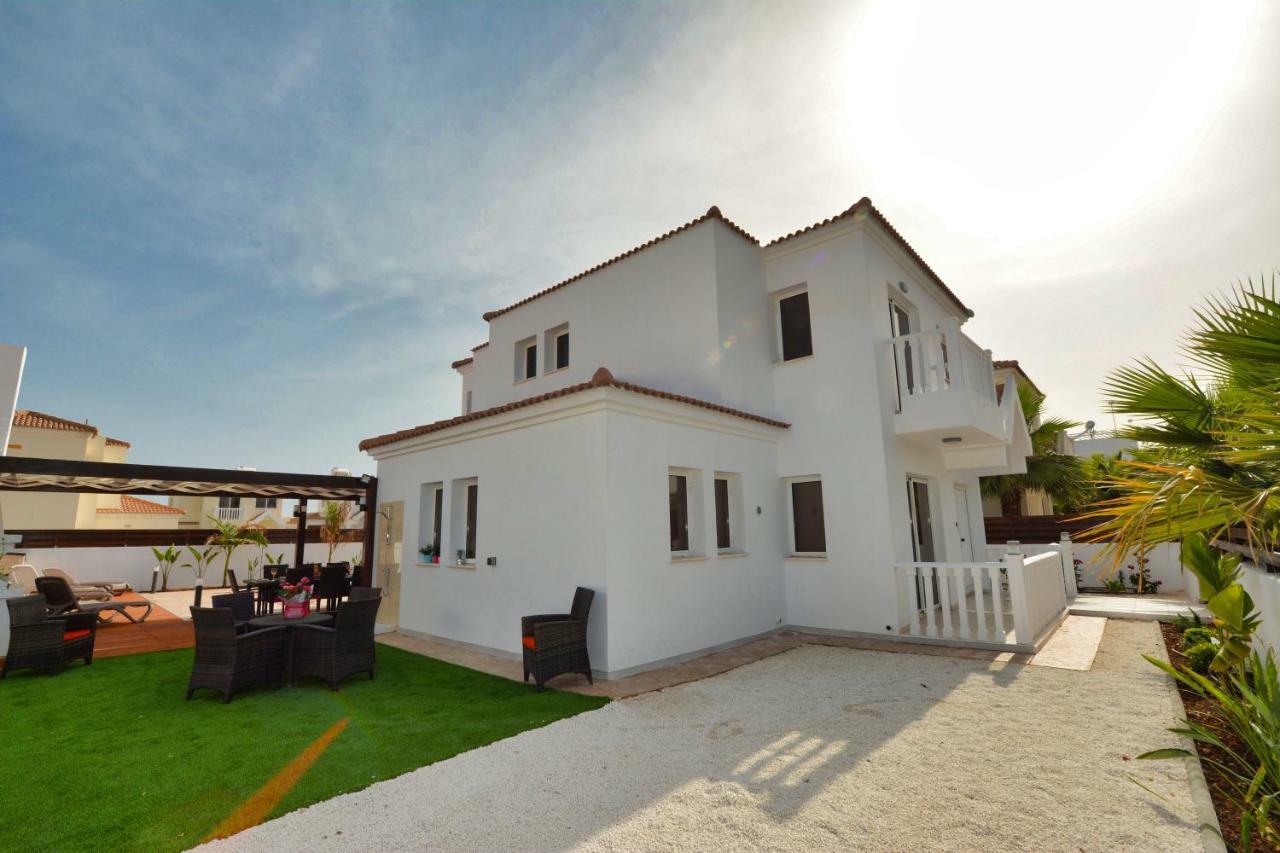 Nissi Palms Villa Ayia Napa Ngoại thất bức ảnh